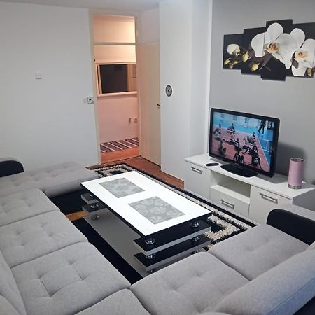 Near Sarajevo Airport Apartment Exterior photo